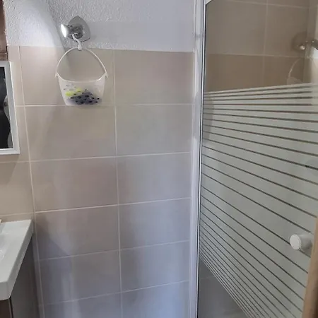 Maison 5 Couchages, Clim, Acces 100m Holiday home